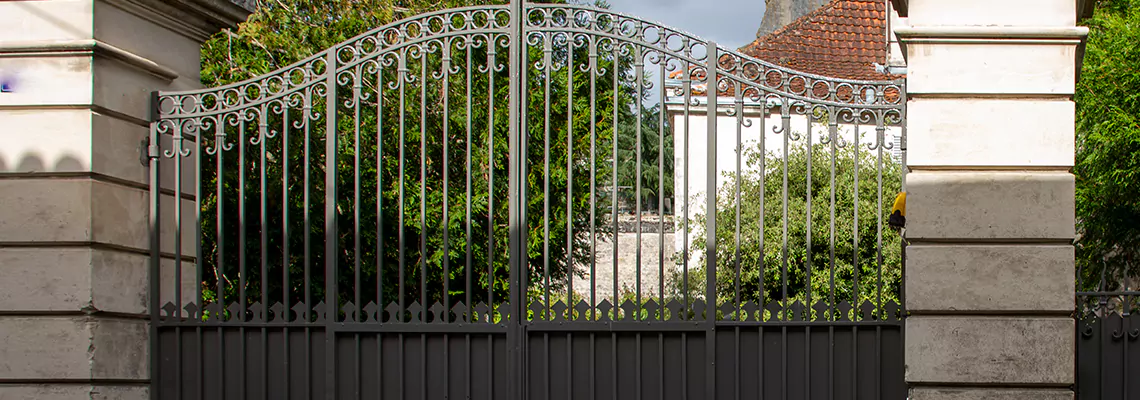 Wooden Swing Gate Repair in Ocoee, FL